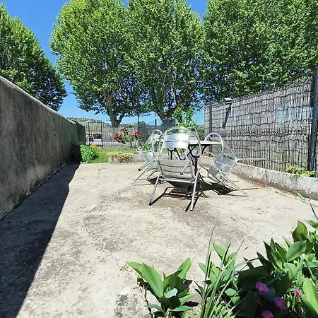 Maison Vue Sur Le Rhone A Proximite Du Port *